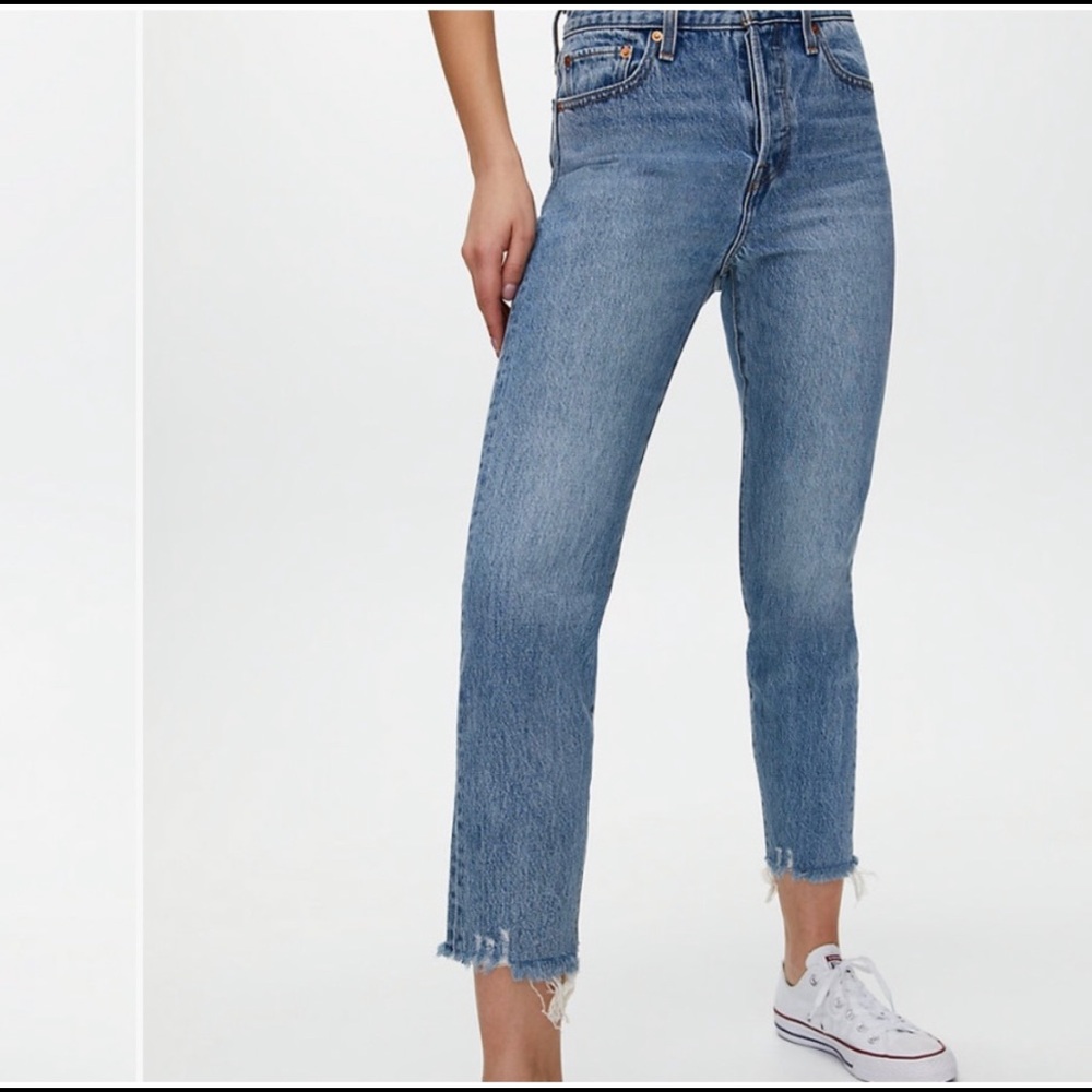 Levi’s wedgie Icon jeans